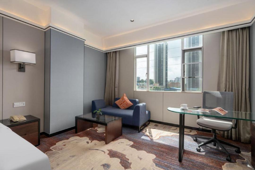 Mizparton Hotel South Qianjin Road Heshan  Extérieur photo
